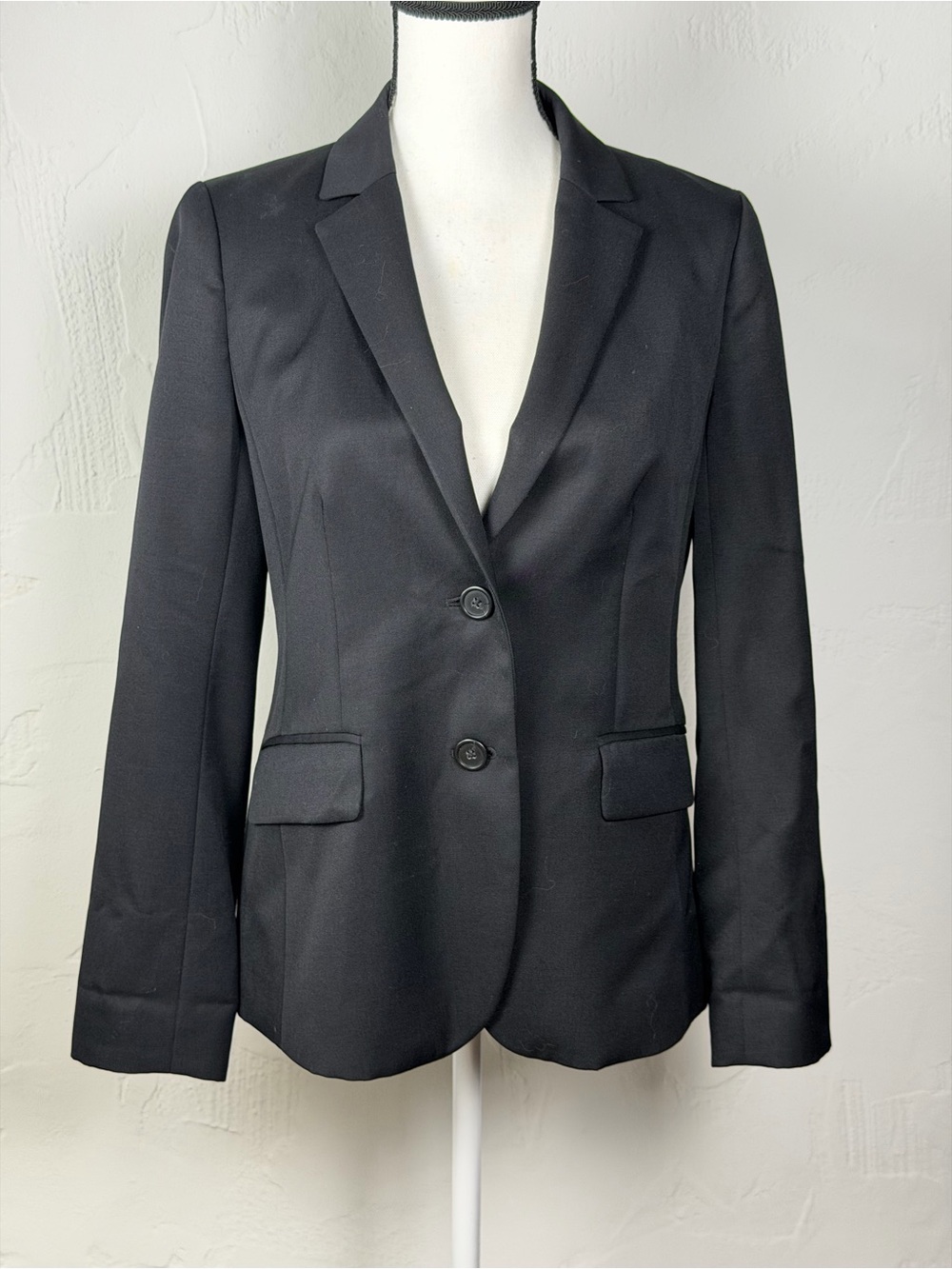 J. Crew Black Women's Classic Fit Tailored Two-Button Professional Blazer size 6